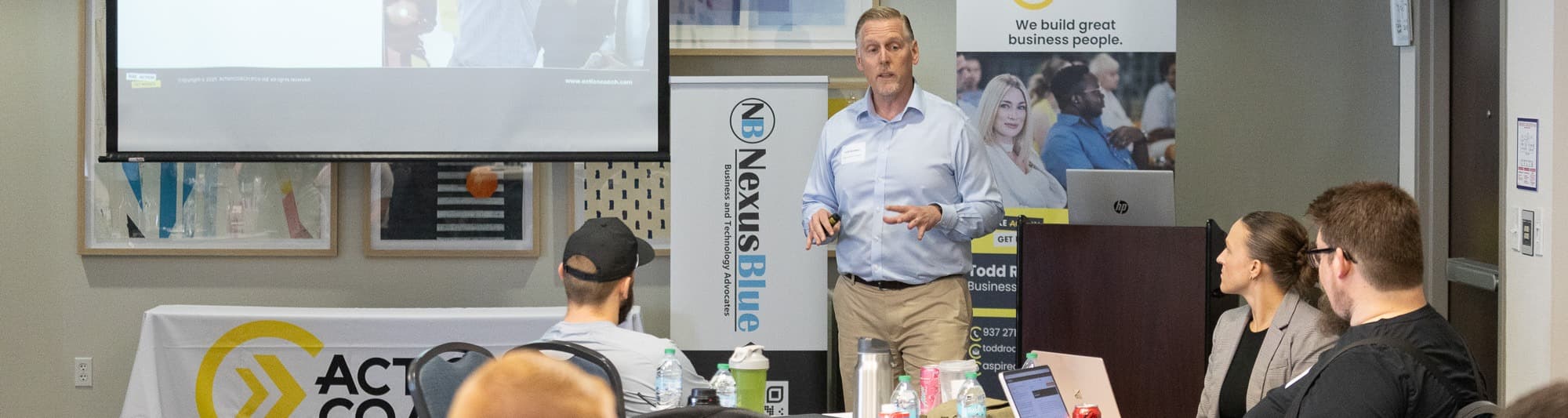 Todd Rodden presenting at a GrowthCLUB workshop